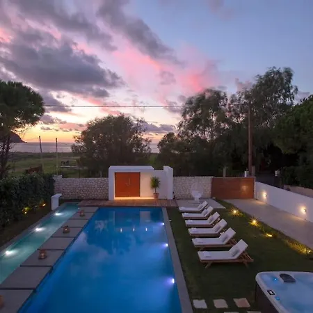 La Reina Villa