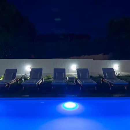 Villa La Reina Lefkada City
