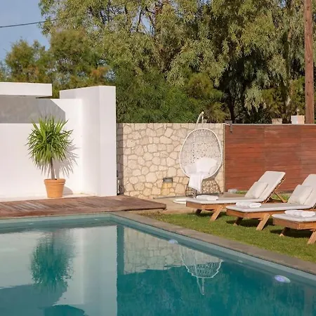 La Reina Villa Lefkada City