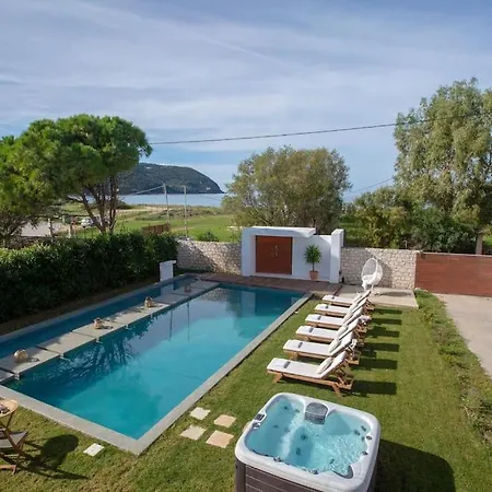 La Reina * Lefkada City